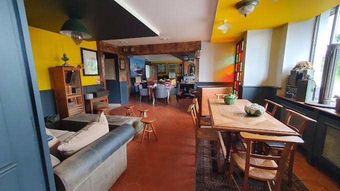 Au Petit Quinquin Hotel Céaux Buitenkant foto